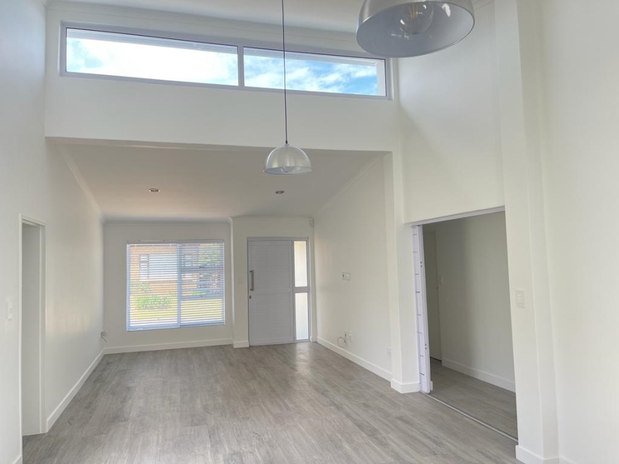 To Let 3 Bedroom Property for Rent in Protea Valley Western Cape